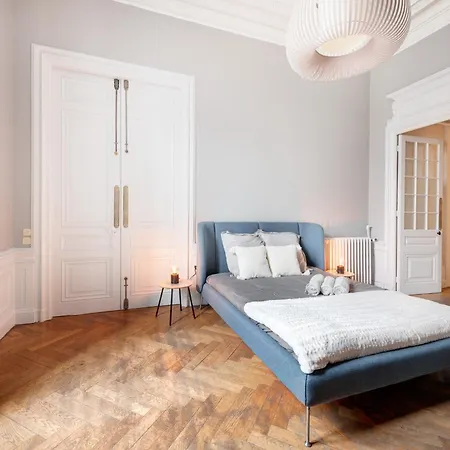 Apartment Le Rhone Haussmannien, Luxueux Spacieux Et Raffine Au Coeur De 6e Vue Rhone *